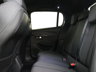 Peugeot 208 1.2 Hybride eDSC6 145 GT Automaat Carplay 3D Cockpit Clima Camer / 6