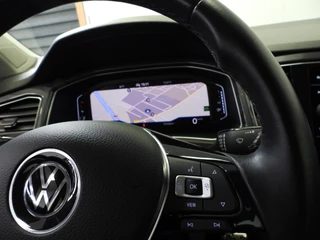 Volkswagen T-Roc 1.5 TSI Sport NAVI/CAMERA/VIRTUAL/LED/TREKH./17"LMV! / 18