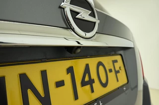 Opel Mokka X 1.4 Turbo 140pk Innovation | Navigatie | Achteruitrijcamera | Parkeersensoren | Keyless | Climate control | Cruise control | Extra getint glas | Lichtmetalen velgen / 14
