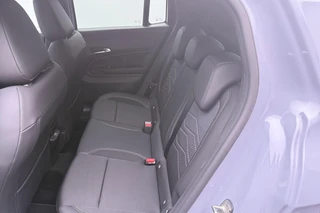 Jeep Avenger Summit 54 kWh 2+6 Jaar Garantie / 9