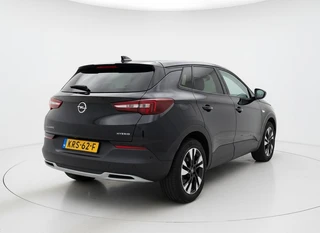Opel Grandland X 1.6 Turbo Hybrid Business Edition / 2