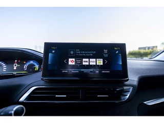 Peugeot 3008 1.6 HYbrid 225 Blue Lease Allure | 98% SOH | NL auto | Camera / 23