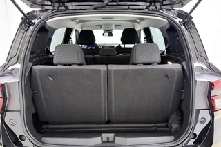 Opel Frontera 1.2 Turbo 145pk Hybrid Automaat GS 7 persoons | 8 Jaar speciale garantie | Navigatie | Stoel- en stuurverwarming | Verwarmbaar voorraam | Dakrails | Achteruitrijcamera | Climate control | 17" Lichtmetalen velgen / 15