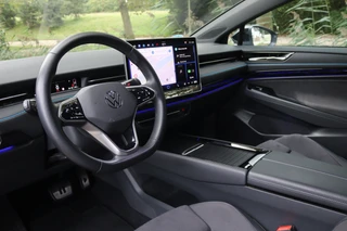 Volkswagen ID.7 Pro Business 77 kWh Leder/IQ.Light/360/Head-up/Discover Pro Max/Keyless/20"/Trekhaak wegkl. / 12