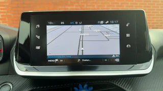 Peugeot 2008 1.2 PT Allure Pack 130PK Trekhaak Carplay Stoelverwarming Full Led / 27