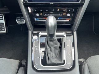 Volkswagen Arteon 2.0 TSI R-Line Business  | BTW | Pano | ACC | PDC | Lane/Front assist | Stoelverw. | / 31
