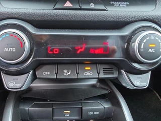Kia Stonic 1.0 T-GDi MHEV GT-Line | Keyless | Navigatie | Climate control | Cruise control | Parkeer camera achter / 21