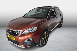 Peugeot 3008 1.2 PureTech Allure / 17