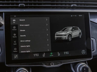 Lynk & Co 01 1.5 Black Edition Panoramadak|360° Camera|ACC|Stoelverwarming|Navi|Carplay / 19