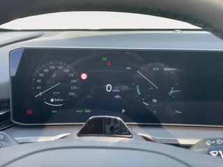 Kia Niro 1.6 GDi Hybrid DynamicPlusLine | Navigatie | Climate control | Elektrische bestuurders stoel | Schuif/kantel dak | Elektrische achterklep | DEMO / 18