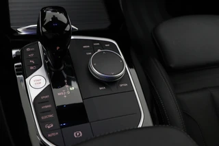 BMW X3 xDrive30e M-Sport High Executive | PANORAMADAK | SFEERVERLICHTING | 360 CAMERA | 20" / 37