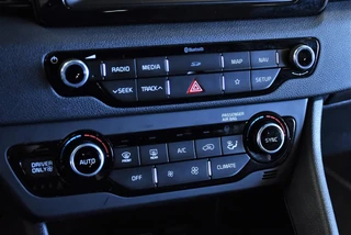 Kia Niro 1.6i Hybrid DCT6 BusinessPlusLine Edition / 23