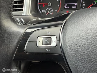 Volkswagen T-Roc 1.5 TSI DSG Active CLIMA*CARPLAY*PDC*STOELVERW / 35