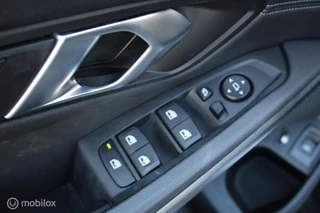BMW 3-serie Touring 320e xDrive/Led/Trekhaak/Navi/Tel/All seas/ / 21