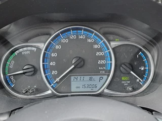 Toyota Yaris 1.5 Hybrid Aspiration / 19