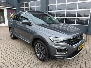 Volkswagen T-Roc 1.5 TSI Sport Business R-Line / Pano / ACC / Led / IQ Drive / Camera / Trekhaak . / 4