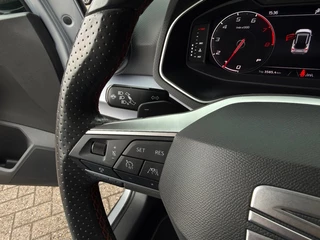 SEAT Arona 1.5 TSI FR Launch Edition 150PK Automaat Camera Sportstoelen Navi Apple Carplay Android Auto / 23