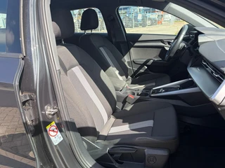 Audi A3 Sportback 40 TFSI e Advanced edition / 17
