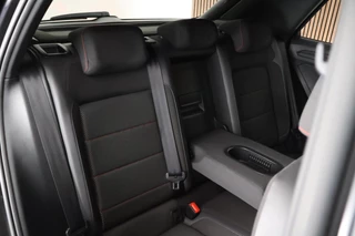 Volkswagen T-Roc 1.5 TSI 150pk R-Line Sport Camera Navigatie / 35