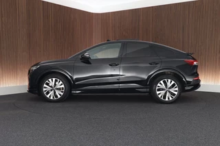 Audi Q4 Sportback e-tron 40 S edition 77 kWh SOH 93% Trekhaak Camera HUD Sonos Panoramadak Stoelverwarming Navigatie S-Line / 11
