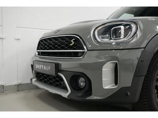 MINI Countryman 1.5 Cooper S E ALL4 Panoramadak | Harman Kardon | Head Up | ACC / 34