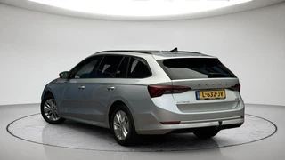 Škoda Octavia Combi 1.0 e-TSI Sport Business / 2