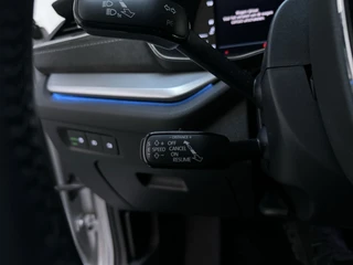 Skoda Octavia Combi 1.0 e-TSI DSG Business Edition Plus Leder-Alcantara Sfeerverlichting Navigatie Parkeersensoren / 24