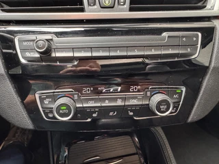 BMW X1 sDrive18i Executive | X-line | Pano | Navi | Camera | Keyless | Elektr achterklep | Stoelverwarming | Elektr stoelen / 10