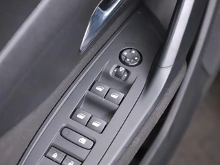 Peugeot 308 110 Active Pack Business Nav/Clima/LMV / 28