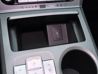 Hyundai Kona EV Comfort Smart 64 kWh | Warmtepomp | 3 fase laden / 40