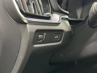 Volvo V60 2.0 B3 Momentum Advantage TREKHAAK CARPLAY NAVI ADAPTIEF CRUISE CAMERA. / 23