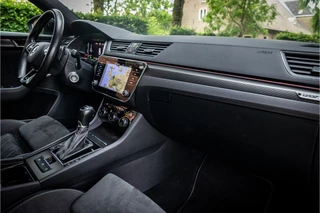 Škoda Superb Combi 1.4 TSI iV Sportline Business  Panorama Matrix ACC 360 Camera / 14