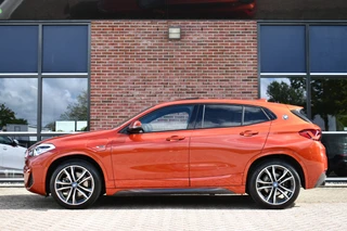 BMW X2 xDrive25e M-Sport  | Pano | HUD | Sunset orange | 19 inch | Camera / 33