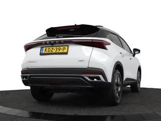 Omoda 5 SHS SHS-H 1.6 T-GDi Premium  - Registratie voordeel! - Kantel/Schuifdak - Adaptieve Cruise control - Ventilatie Voorstoelen - Privacy Glass - Stoel/Stuurwiel Verwarming - 1000KM Rijbereik -  7 Jaar Fabrieksgarantie / 8