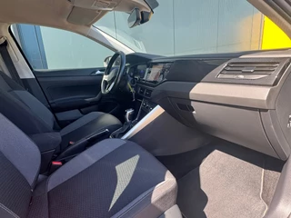 Volkswagen Taigo 1.0 TSI AUTOMAAT* Navigatie * Parkeersensoren * Adaptieve Cruise Control * / 25
