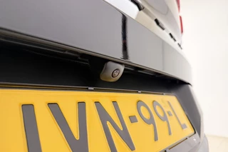 Opel Frontera Electric GS 44 kWh | Navigtatie | 8 Jaar speciale garantie | Stoel & Stuurverwarming | Camera | Dakrails | Extra getint glas | Cruise control | DAB Radio / 4