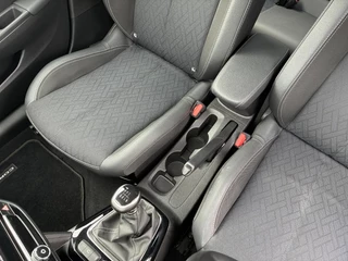 Opel Corsa 1.2 Turbo Elegance | Airconditioning | Navigatie | Elektrisch Pakket | Cruise control | LM-Velgen | Parkpilot / 40