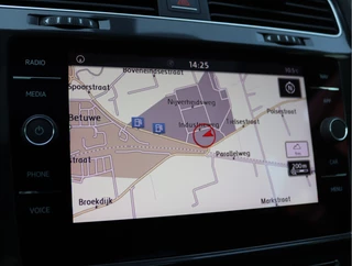 Volkswagen Golf 1.0 TSI Highline R-line  | Panoramadak | Camera | Virtual | LED / 44