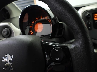 Peugeot 108 1.0 e-VTi Active Premium / 12