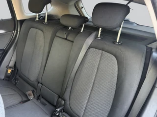 BMW X1 SDrive18i Executive achteruitrijcamera, extra getint glas, electr bedienbare achterklep, parelmoer wit / 13