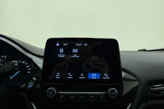 Ford Fiesta 1.0 EcoBoost ST-Line | Panoramisch Schuifdak | Climate control | Navigatie | Lichtmetalen velgen| Parkeersensoren | Keyless start | Extra getint glas / 29