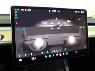 Tesla Model 3 Standard 60 KWH Plus RWD / 27