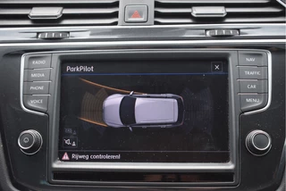 Volkswagen Tiguan 1.4 TSI ACT 150 pk Connected Series  NL-Auto | DAB | Elekt.trekhaak | Carplay | Cruise Control | Climate Control | NAP / 22