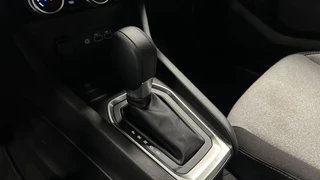 Renault Clio 1.6 E-Tech Full Hybrid 145 evolution CAMERA NAVI CARPLAY CRUISE. / 37