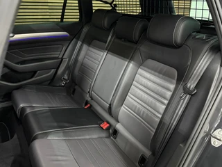Volkswagen Passat Variant 2.0 TSI R-line Executive Business | VOL! | PANO | IQ.LIGHT | Dynaudio| Virtual | Leder | HuD | Trekhaak / 49