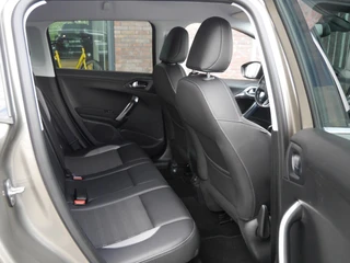 Peugeot 2008 1.2 110PK PureTech Allure | Apple Carplay | Navigatie | Cruise Control | Parkeersensoren | Camera / 9