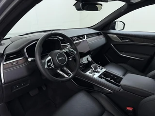 Jaguar F-PACE 2.0 P400e PHEV HSE VAN: 40.900,- VOOR: 38.877,- UW VOORDEEL: 2.023,- RIJKLAARPRIJS INCL 12 MND BOVAG GARANTIE| PANORAMA DAK | EL.STOELEN MET GEHEUGEN | HEAD UP | STOEL + STUUR VERWARMING | LEDER| 360 CAMERA / 22
