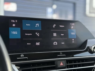 Citroen C4 1.2 Puretech 130pk Business Plus | Trekhaak | Adaptive Cruise Control | Comfort Stoelen | Navigatie | Climate Control | Keyless Entry/Start | DAB | Full LED | Apple Carplay/Android Auto | Parkeercamera/-sensoren | Head-Up Display | / 18