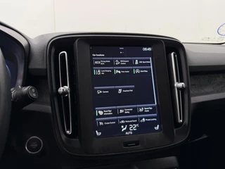 Volvo XC40 1.5 T3 Momentum | Trekhaak | Adaptive Cruise | Camera | Stoelverw. / 17