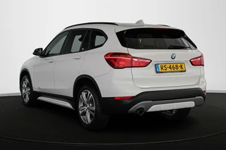 BMW X1 sDrive18i Executive Sport Line Panoramadak Trekhaak Groot Navi Stoelverwarming / 5